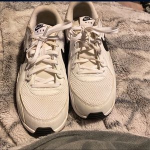 nike air maxs